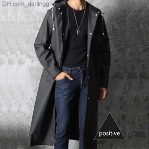 Czarny moda dla dorosłych Wodoodporna długie płaszcz przeciwdeszczowy mężczyźni deszczowy płaszcz z kapturem na wycieczkę na zewnątrz wspinaczka zagęszona Q230825