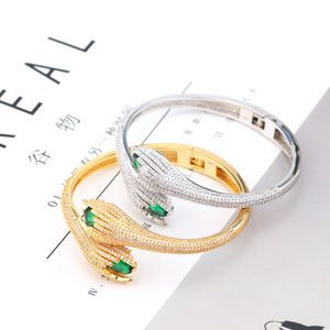 Unisex ormarmband pläterade 18k guld smycken armband för kvinnor flickor damer dotter ring lyxiga juveler designer födelsedag bröllop parti engagerad daglig brud