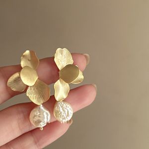 Stud Minar Statement Fashion Gold Folor Flower Petal Long Drop Earrings For Women Unicedesin Baroque Pearl Earring Jewelry Wholesale 230823