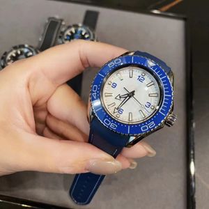 メンズウォッチSeamaste OM Ceramic Watchs Designer Watches 45mm With Rubber Strap 300M Diving Automatic Movemen