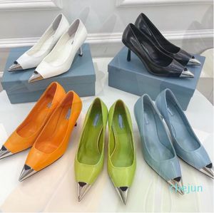 Iron head dress Shoes for women classic Triangle Buckle 100% Calfskin Lady pumps designer 7 5CM high heeled womens shoe