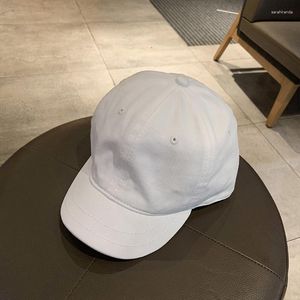 Ball Caps Short Brim Casual Solid Color Cap For Men And Women Retro Versatile American Small Street Hip-hop Japanese Baseball