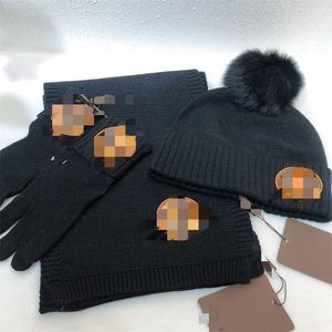 2023 New Winter Wool Warm Scarf Hat Glove Set Luxury Fashion Casual Scarf Men's and Women's Designer Brand Classic Letter Hat Glove1122