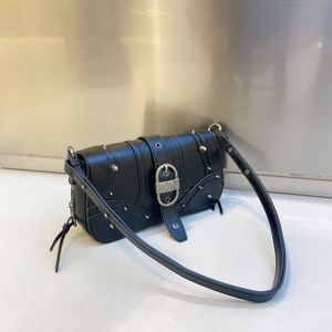 Abendtaschen Damen Nieten Umhängetaschen Y2K Vintage Schwarze Unterarmtasche Lässige Leder Achseltasche Mode Weibliche Kleine Handtasche Umhängetasche 230824