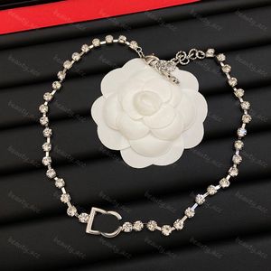 Braccialetti d'argento di design di lusso Braccialetti d'argento Lettera di cristallo collana a sospensione D Bracciale splendente Bracciale femminile Collane per matrimoni Orenatura G5