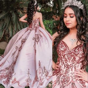 2023 Rose Gold Rose Lace Lace Quinceanera vestido de banheiro vestido de sweetheart lantejous core