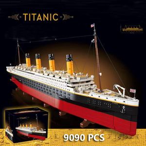 Blocks In Stock 99023 Compatible 10294 Titanic Large Cruise Boat Ship Steamship bricks building blocks Children Diy Toys Love Gifts 230823