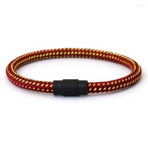 Urok bransoletki Noter Grade A ROPE Bransoletka Mężczyźni Czarna klamra magnesu Wrap Braclet Minimalistyczny prezent Brzeknie dla niego materiał Braslet Pulsera