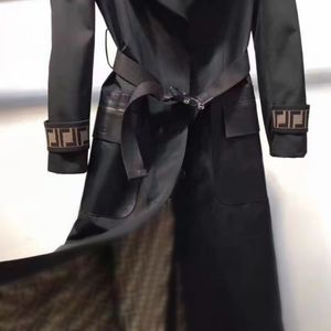Luksusowa wstążka Kobiety Trench Płaszcze projektant mody w stylu brytyjski podwójny litery Jacquard długi płaszcz z wiatrem klasyczny płaszcz jesienny i zimowy płaszcz