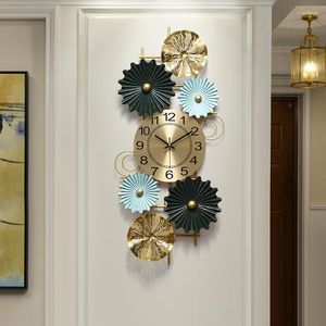 Wall Clocks Chinese Wrought Iron Sticker Ornaments Home Livingroom Mural Decoration Mute Clock Accessories Crafts