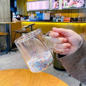 Weingläser 1 PC 300ml 10oz kreative rosa Doppel -Wandglas -Tasse Tasse mit Makkaron Bubble Star Glitzern Füllungen für Kaffee Milch Schönes Geschenk