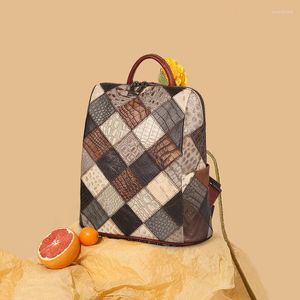 Bolsas de escola Mulheres Retro Backpack Ladies Couro genuíno ombro de 12 polegadas Big Saco de viagem para fêmeas Pacote de laptop multicolor de retalhos