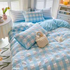 Sängkläder set flickor sängkläder set kawaii seersucker lakan kuddefasig färg täcke täckt söt hem dekoration 230823