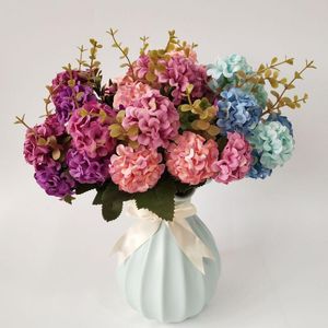 Fiori decorativi Silk artificiale Silk Flower Bouquet falso Hydrangea Peony Daisy Wedding Home Garden Party Table Decorazione