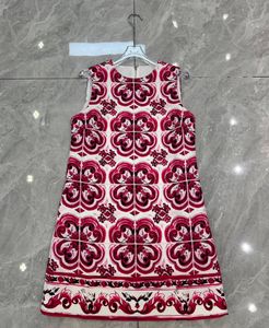 イタリアのデザイナー、2023新しい赤い花の磁器ベストスカート