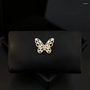 Brooches Smart Butterfly Brooch Women's High-End Suit Ornament Neckline Anti-Exposure Safety Pin Artifact Collar Buckle Fine Jewelry 5290