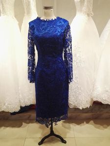 Elegancka królewska niebieska koronkowa matka panny młodej Długość herbaty długie rękawy imprezowe sukienki koktajlowe