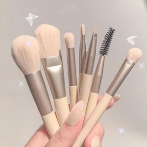 Makeup Brushes 8Pcs Professional Set Cosmetic Powder Eye Shadow Foundation Blush Blending Concealer Beauty Make Up Tool