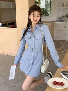 Fatos femininos outono moda elegante azul listrado com camisa de cinto vestido curto mulheres cintura elástica shorts senhoras coreano casual magro dois