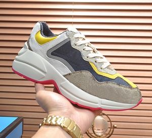 Top Quality Casual Sapatos Designer Rhyton Sneaker Homens Mulheres Sapato Morango Onda Boca Tigre Web Impressão Vintage Trainer Homem Mulher Variedade de Estilos 35-46