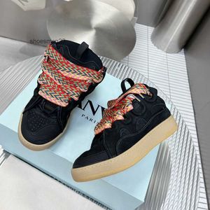 Casual 2023 Mens Same Fashion Shoes Curbs Designer Sneaker Sports Style Lanviin Bread Thick Sole Lace Up West Skateboarding Couple Cnst