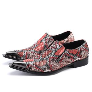 2024 Zapatos Designer Pattern Man Man Real Slip On Poeted Business Business Big Size Men Sapatos formais