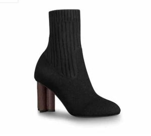 2023 Kvinnors designerstövlar Silhuett Ankel Boot Black Stretch High Heel Sock Boots and Flat Sock Sneaker Boot Winter Women Shoes 01