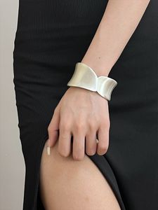 Designer-Armband, modisches Armband, Öffnungsanpassung, Design im INS-Stil