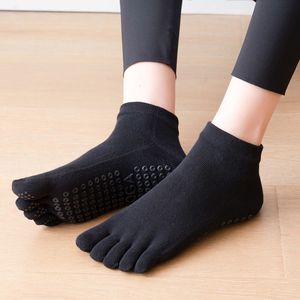 Sports Socks Women Breathable Pilates AntiSlip Five Toe Yoga QuickDry Cotton Ladies Ballet Dance Elasticity Fitness 230824