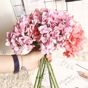 Decorative Flowers Retro Summer Hydrangea Bouquet Artificial Room Home Decoration Wedding Fake Flower Arrangement Party Supplies Po Prop