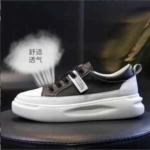 Leather small black shoes 2022 spring women's new large size thick bottom sports women flat shoes casual