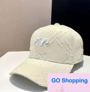 Ripped Hard Top All-Match Couple Peaked Cap Face-Looking Small Arc De Triomphe Baseball Cap for Women