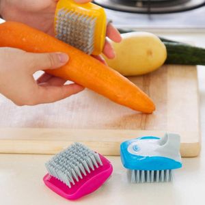 Multifunktionella fruktgrönsaksfingrar Rengöringsborste Easy Clean Brush Potato Kitchen Gadgets