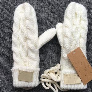 Rękawiczki Designer skóra Five Fingers Rękawice Mazowe Rękawiczki Pluszowe ekran dotykowy Sheepskin Luksusowy Handschuhe Winter Warm Glove