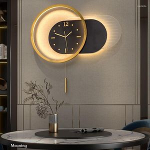 Wanduhren LED-Leuchten Luxusuhr mit Pendel Home Wohnzimmer Eingangshalle Sofa Hintergrund Restaurant Dekor Stille