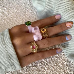 Cluster Rings Pink Plastic Set из 4 квадратных драгоценных камней Стабируемое кольцо для женщин для женских звездных герметрических геометрических смол Коротко