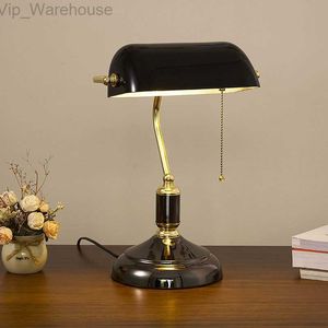 Bank Table Lamp European Style Glass Lamp Retro Office Desk Lamp Antique Copper Living Room Bedroom Decorative Bedside Desk Lamp HKD230824