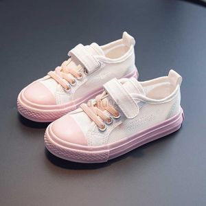 Sneakers pojkar vita skor 2023 Summer Girls 'Kids Fashion Breatble Mesh Children's Simple Hook Loop Flat Casual Shoes Unisex Korean L0825