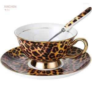 Mugs Leopard Bone China Coffee Cup Royal European Style Office Presents Utsökt personlighet Mug Taze Kök Matbar Köksutrustning