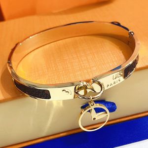 Bangle Fashion Gold Letter مجوهرات مطلي بسوار Bangle