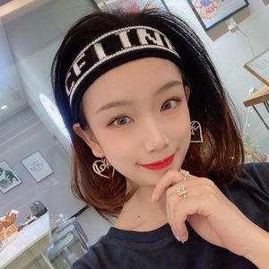 Fashion designer hHeadwear, fitness headband, styling headband, fashion matching single product, more youthful vitality and temperament headband