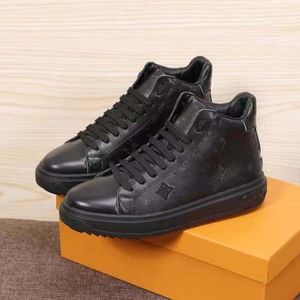 Designers men causal shoes Designers women Shoes Time Out Printing Embossed Grained Platform Leather Middle High Top Thick Bottom Calfskin Splicing Trainers 03