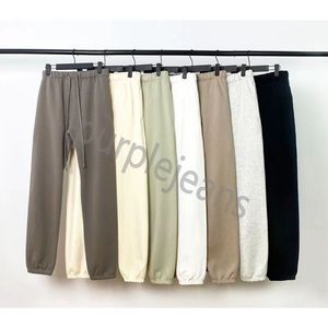 24ss Short Mens Designer Pants Ess Clothing Pantoufle Solid Color Black And White Sweatpants For Men Women Jogger Essen Hoodie Set