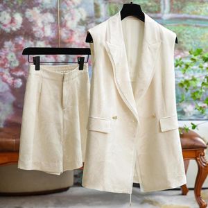 Kvinnors träningsdräkter sommar 2023 Bred version av Silk Jacquard Suit Collar Horse Jacket Wide Ben Shorts Fashion Office Lady Women Clothing