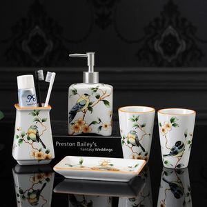 WSHYUFEI Set di accessori da bagno in ceramica Strumenti per il lavaggio Bottiglia Collutorio Tazza Portasapone Portaspazzolino Articoli per la casa265Q