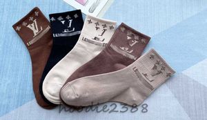 Designer men's and women's socks multi-brand luxury sports socks Winter net letter knitted socks cotton DL0824
