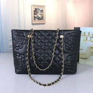 Caviar Winter Shopping Bags Tote Bags Classic Premium Sheepskin Quality Shoulder Handbags Diamond Chain Bags Ladies Famous Bags Delivery to Your Door