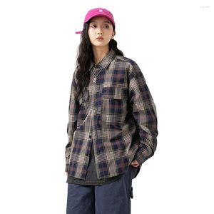 Kvinnor BLOUSES Kvinnor förlorar Casual Cityboy Vintage Outdoor Fashion Long Sleeve Plaid Shirts Men Streetwear Hip Hop Unisex