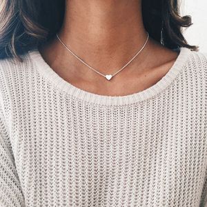 Tiny Heart Necklace For Women Short Chain Heart Pendant Halsband Gift Etnisk Bohemian Choker Halsband Partihandel YMN012