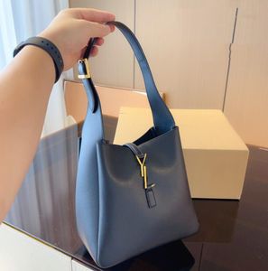 LE 37 Shiny Leather Bucket Bag axel Kvinnor Väskor Crossbody Tote 2-i-1 Mini Purse Högkvalitativ handväskor Designerväskor